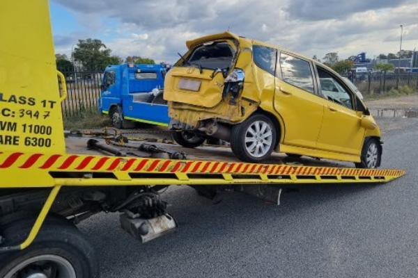 Towing a car from a Brisbane accident scene